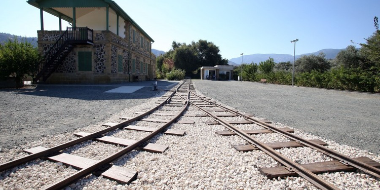 Σε πέντε - δέκα χρόνια αναμένεται η κατασκευή τρένου και τραμ στην Κύπρο (αν το αποφασίσουν)