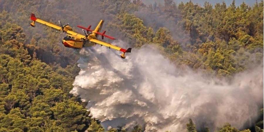 Φωτια στον Άγιο Συλά - Στη μάχη και πτητικά μέσα - Δείτε φωτογραφία