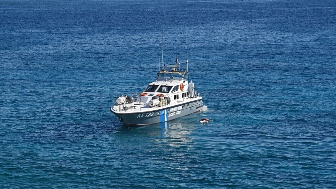 Δωδεκάνησα: Βύθιση ιστιοφόρου με 8 επιβαίνοντες πλησίον της νησίδας «Τα Λέβιθα»