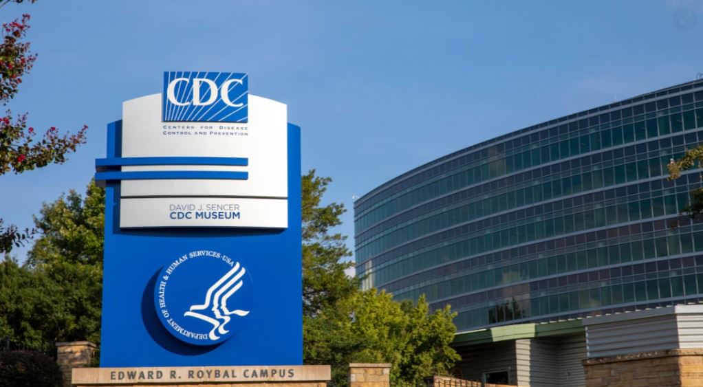 Το CDC στις ΗΠΑ αφαίρεσε άρον άρον τις αναφορές σε τρανς, φύλα και LGBTQ μετά τις οδηγίες Τραμπ